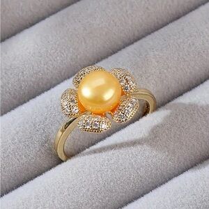 Pretty gold colour imitation pearl ring